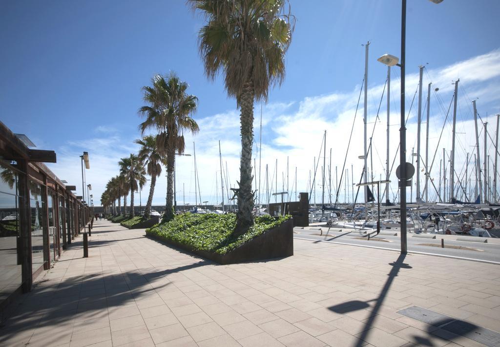 Hostal Badalona Exteriör bild