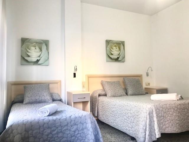 Hostal Badalona Exteriör bild